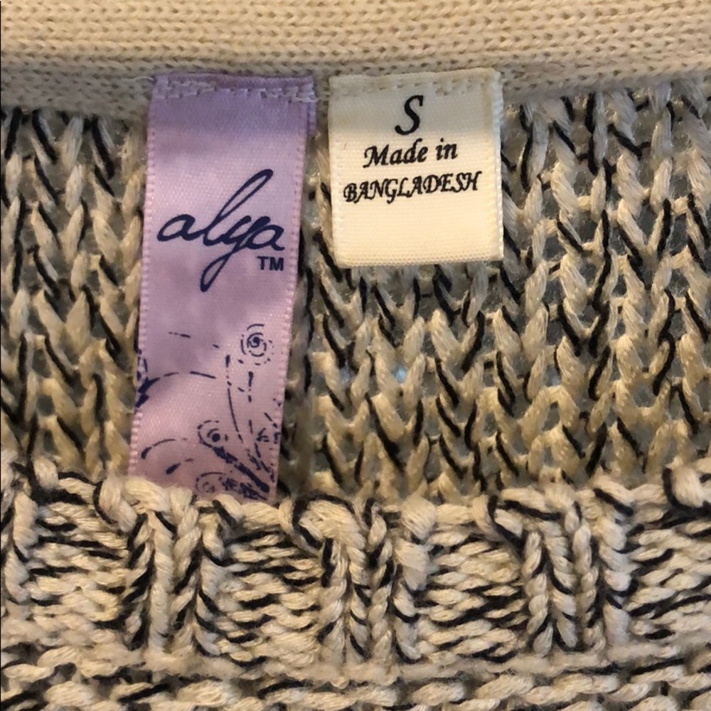 Sweater - Picture 2 of 2